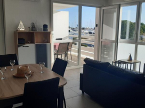 Superbe T2 climatisé avec parking, 4 pers, proche plage - FR-1-798-23